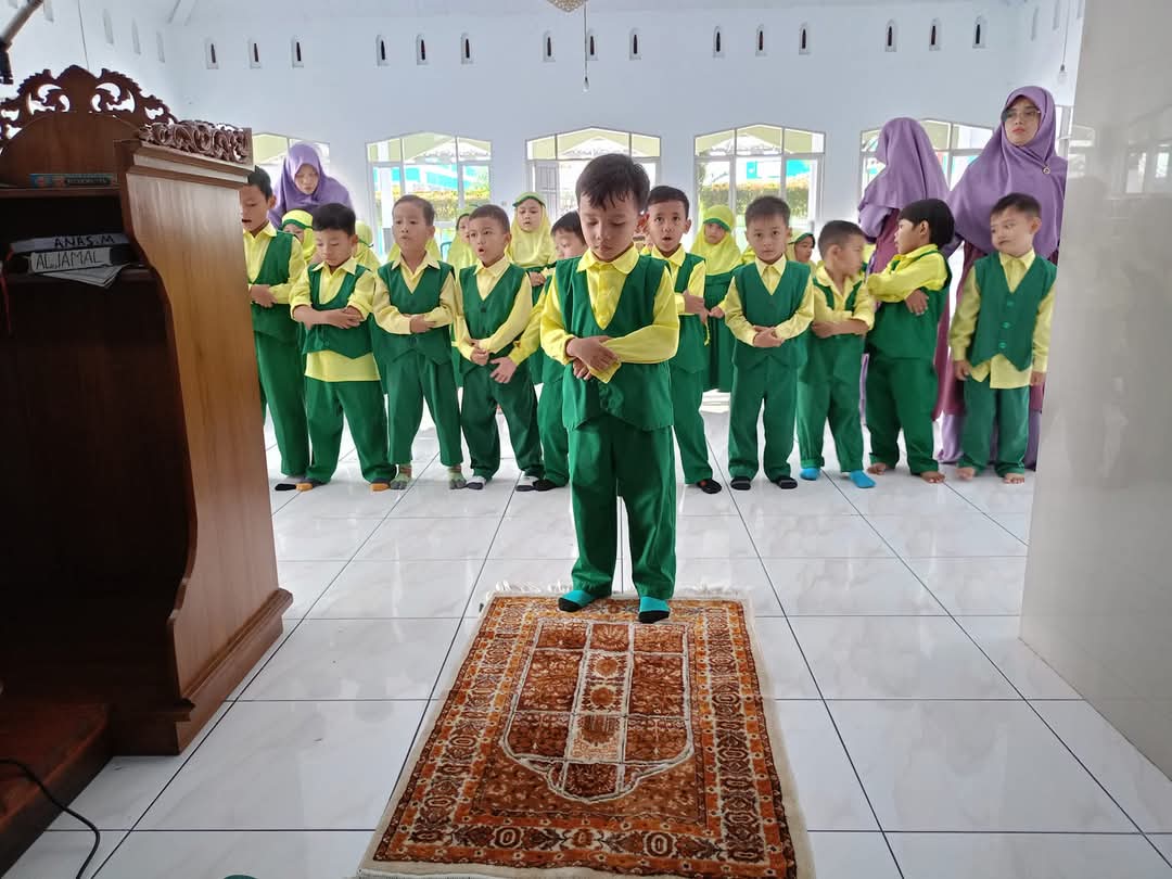 Kegiatan Pembelajaran Praktek sholat