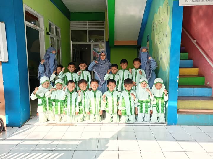 anak anak kelompok B siap mengikuti kegiatan munaqosah daerah 2025